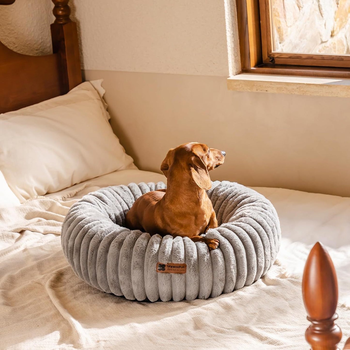 Masion De Paw™ Luxury Fluffy Pet Bed – Calming Washable Round Pet Bed for Small Cats & Dogs (Grey)
